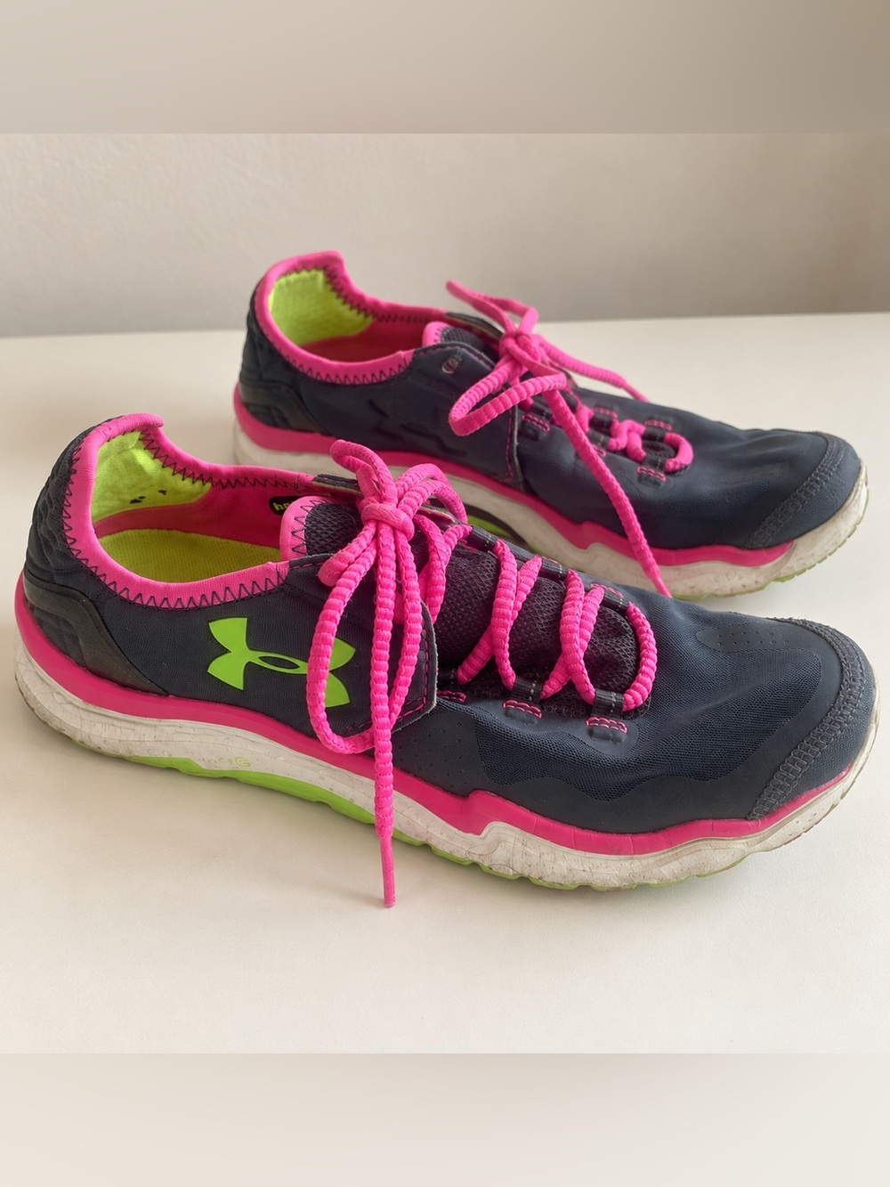 Under Armour Micro G Dark Gray Pink Green Sneakers Women’s 7